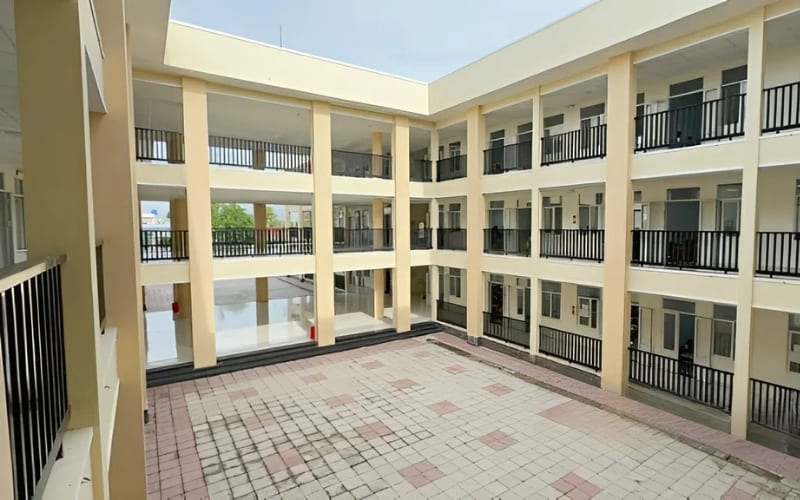  Công trình trường Tiểu học và THCS thị trấn La Hà